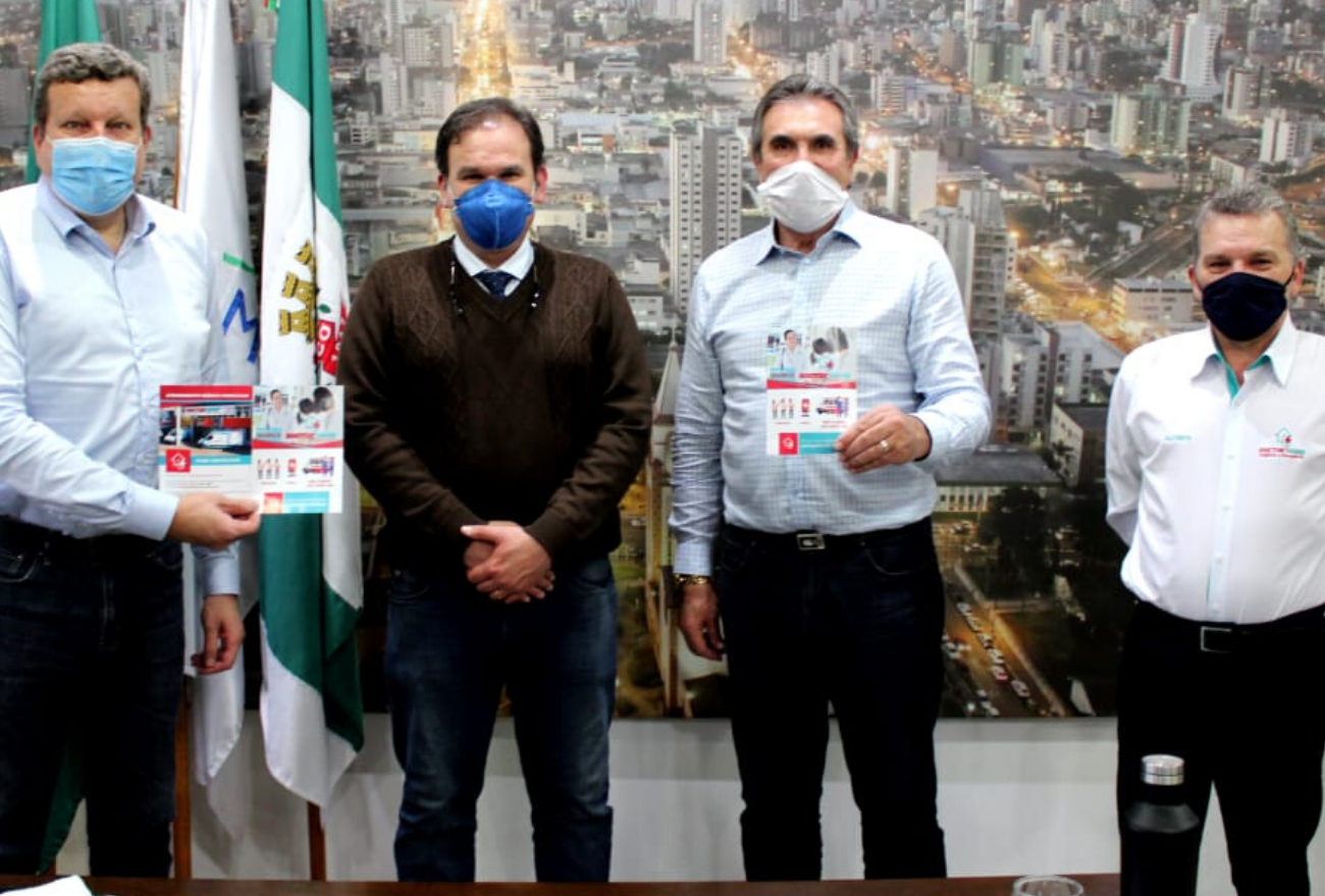 Doctor’Home recebe apoio do prefeito e vice de Chapecó pelo projeto inovador em saúde na cidade