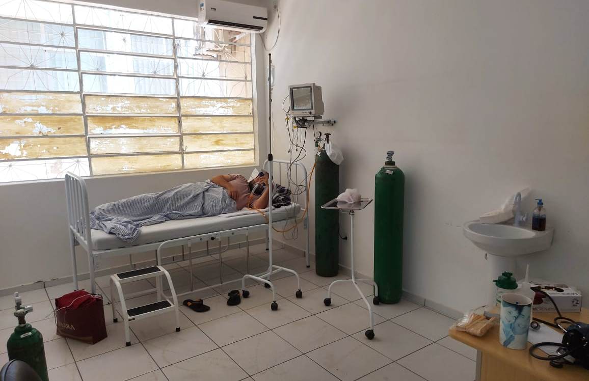 Por falta de vagas no HRSP, pacientes aguardam leito no Centro de Atendimento ao Coronavírus