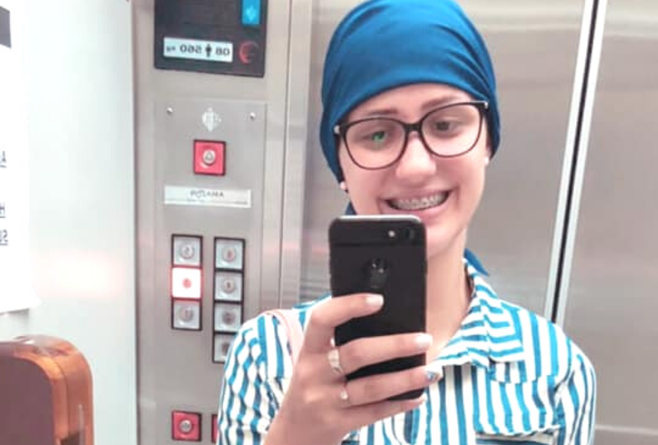 Locutora de Xanxerê conta rotina de tratamento contra linfoma em conta no Instagram