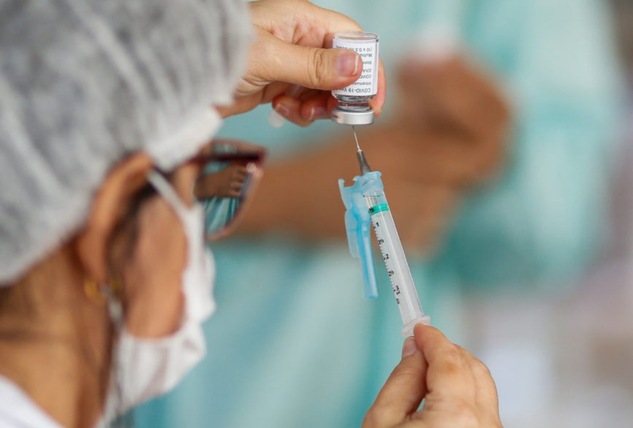 Xanxerê passa a imunizar pessoas acima de 33 anos e industriários contra a Covid-19