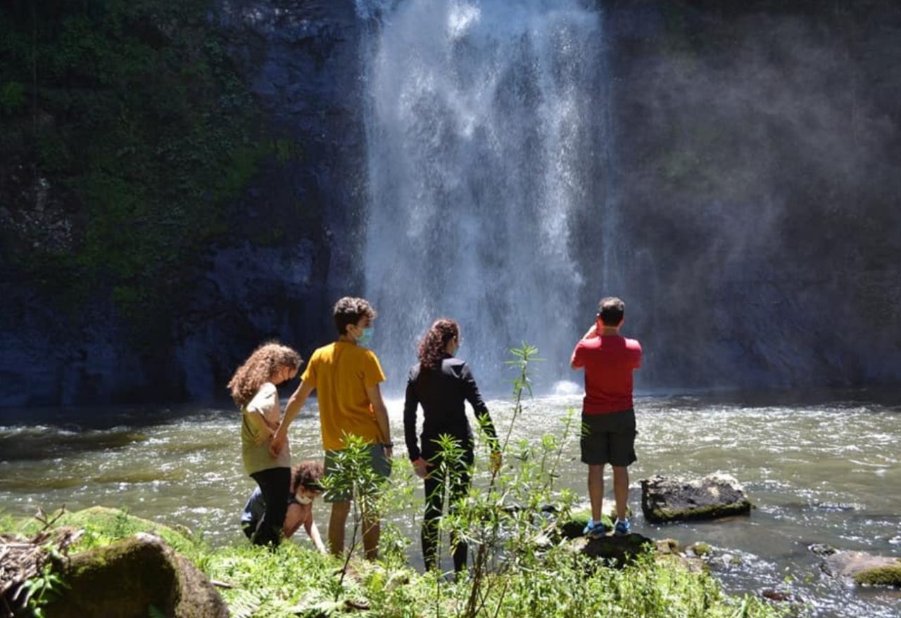 Habitat Ecoturismo realiza sorteio de rapel, trilha e transporte na Cachoeira Galo de Ouro