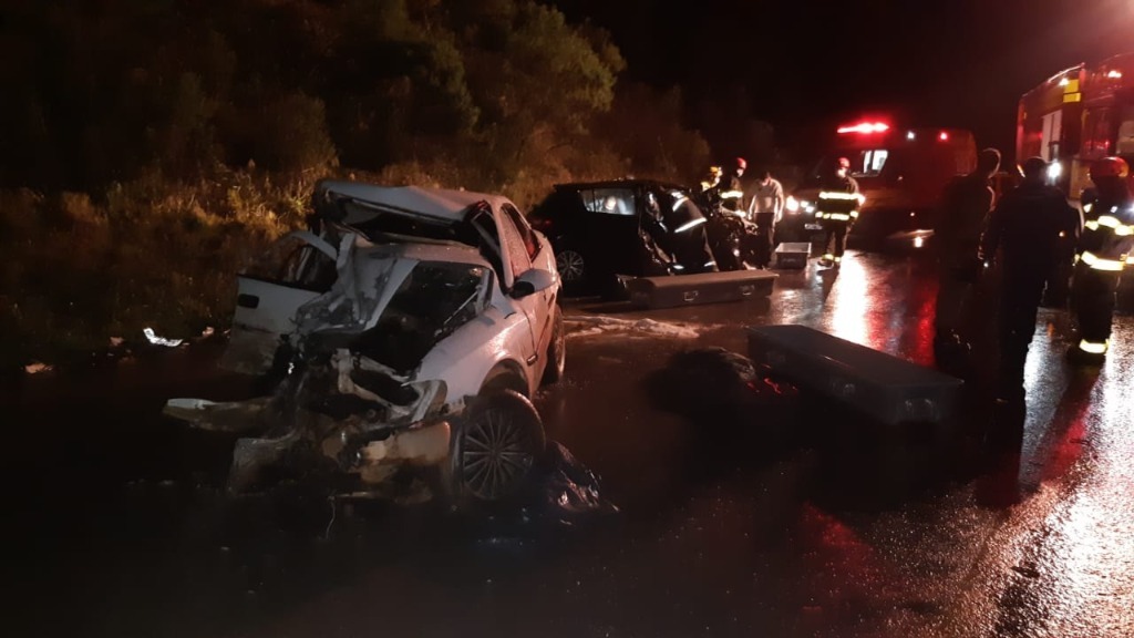 PRF divulga dinâmica de acidente que matou quatro pessoas, em Ponte Serrada