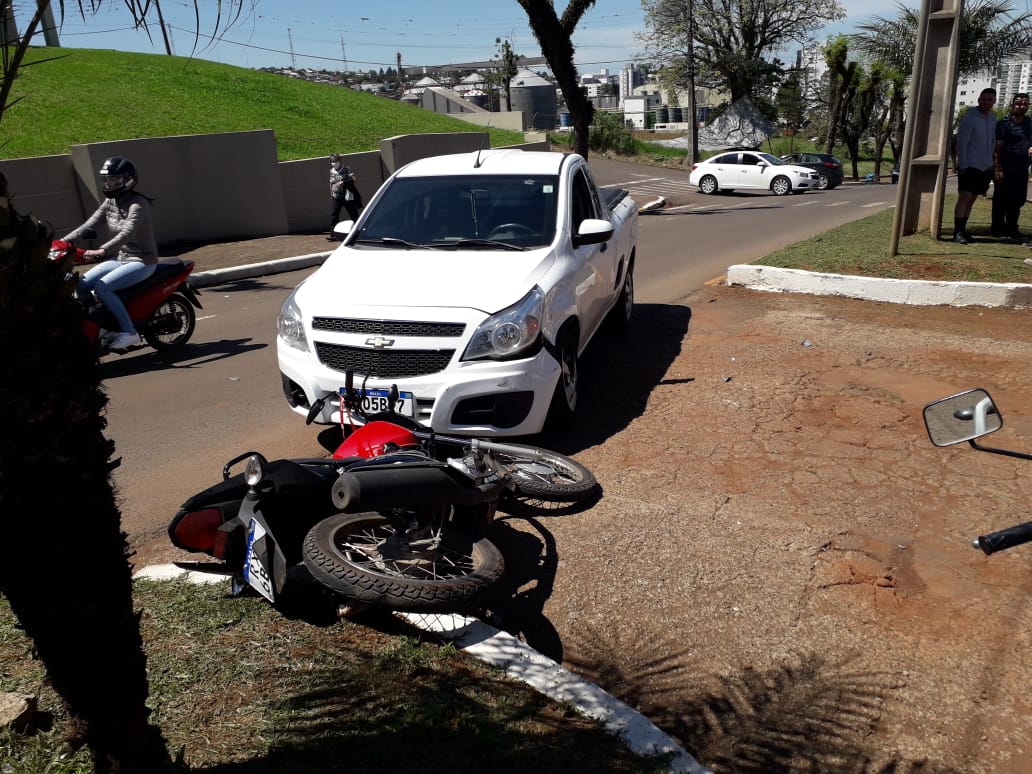 Motociclista fica ferido em colisão com carro, em Xaxim