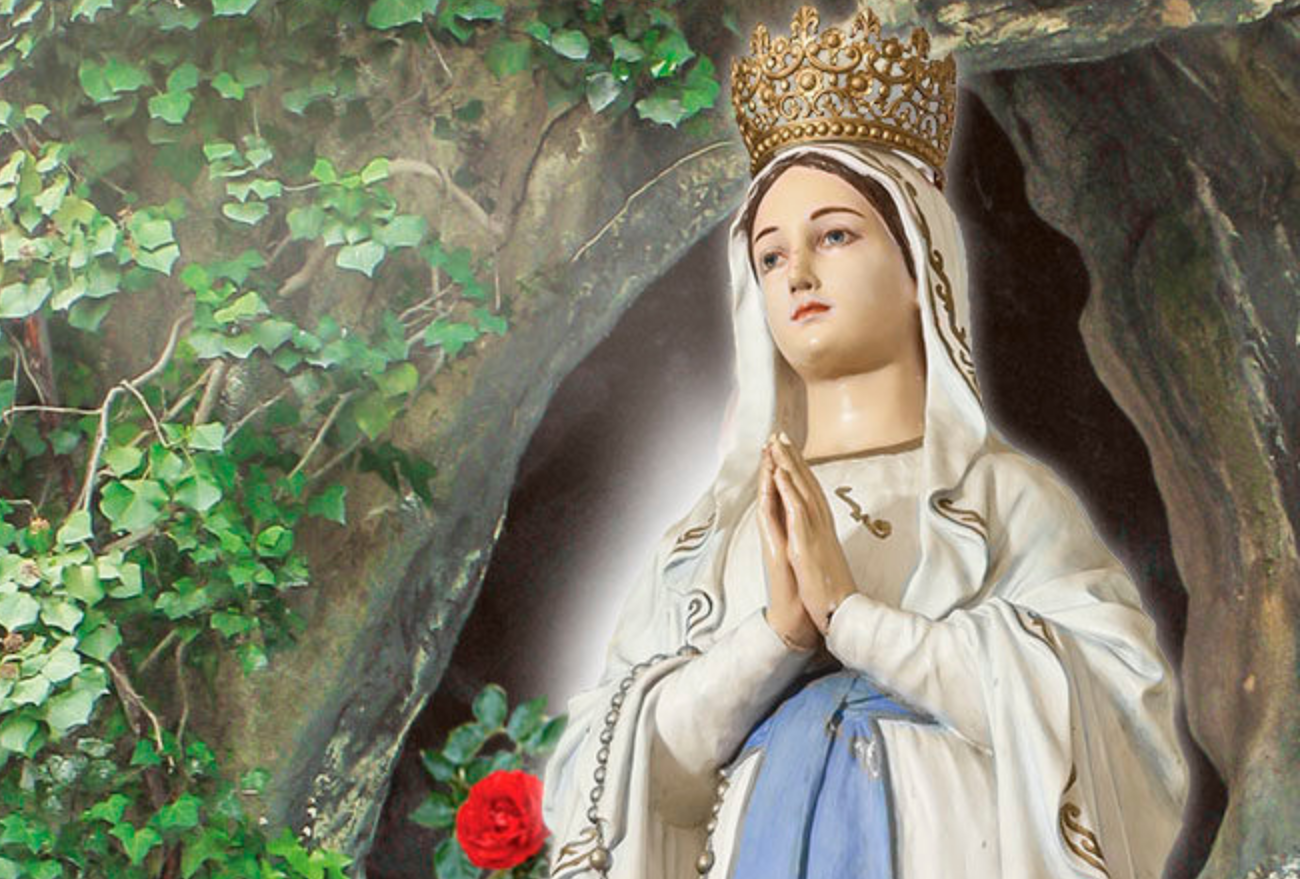 Comunidade do centro realiza festa em honra a padroeira Nossa Senhora de Lourdes