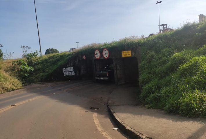 Moradores reclamam de falta de segurança em túnel da BR-282, em Xanxerê