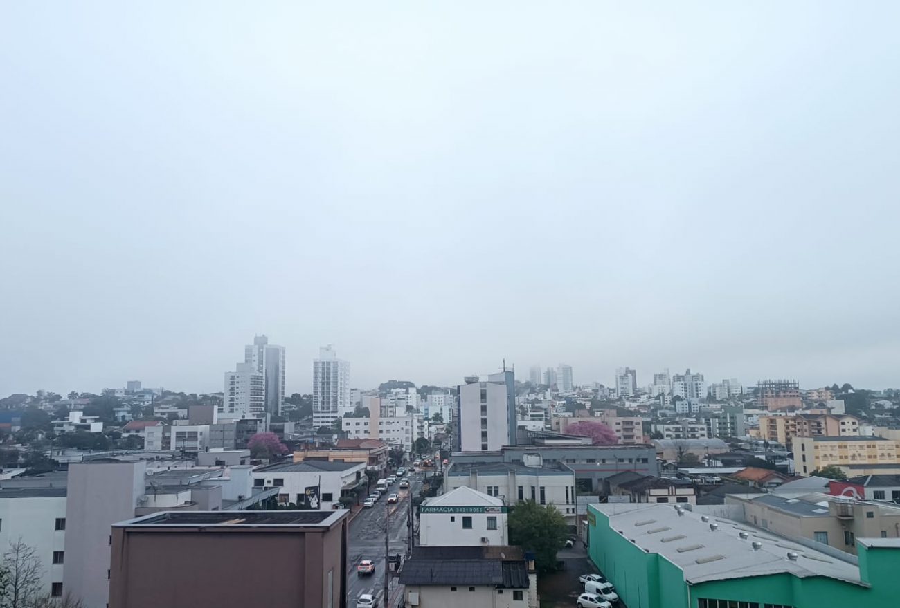 Tempo: névoa marca o amanhecer desta sexta-feira (05)
