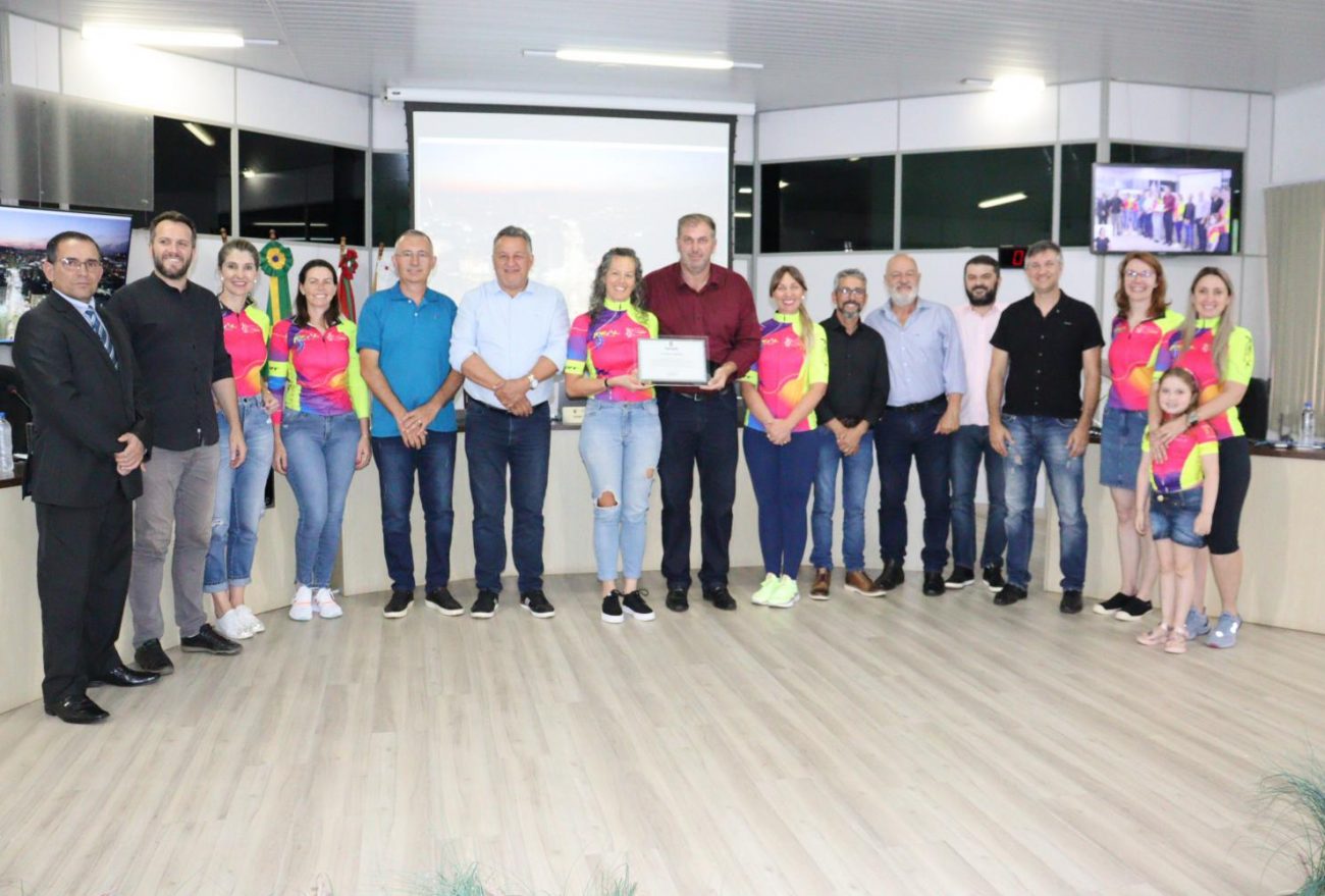 Associação Desportiva de Ciclistas Elas na Magrela de Xanxerê recebe homenagem