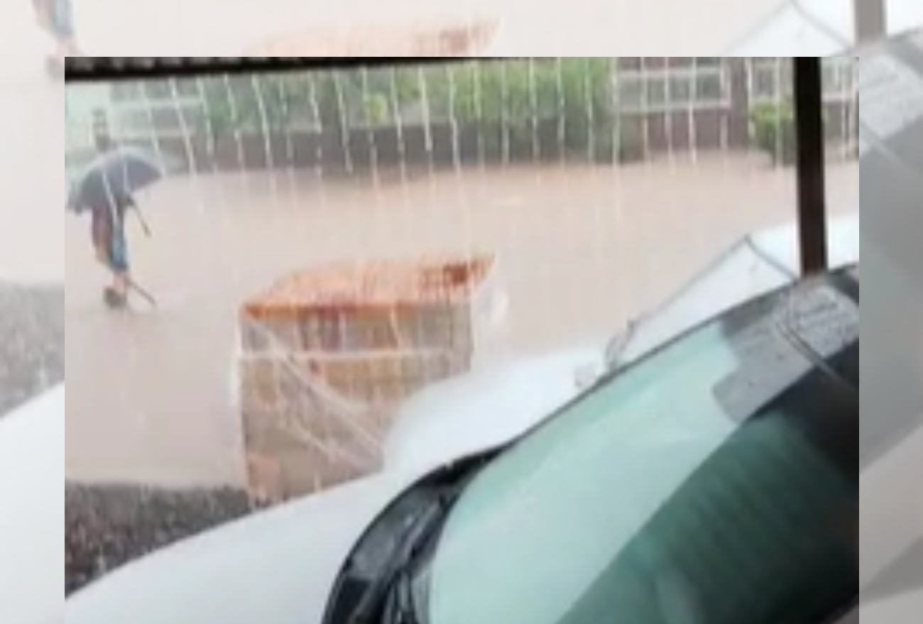 Chuva forte deixa ruas alagadas em bairros de Xanxerê