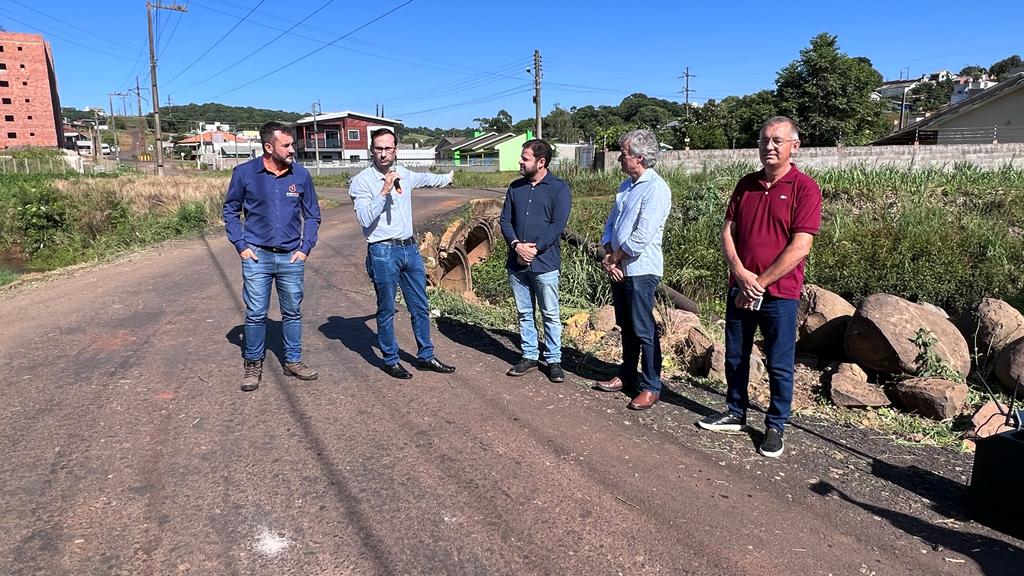 Assinada ordem de serviço para construção de ponte na Vila União