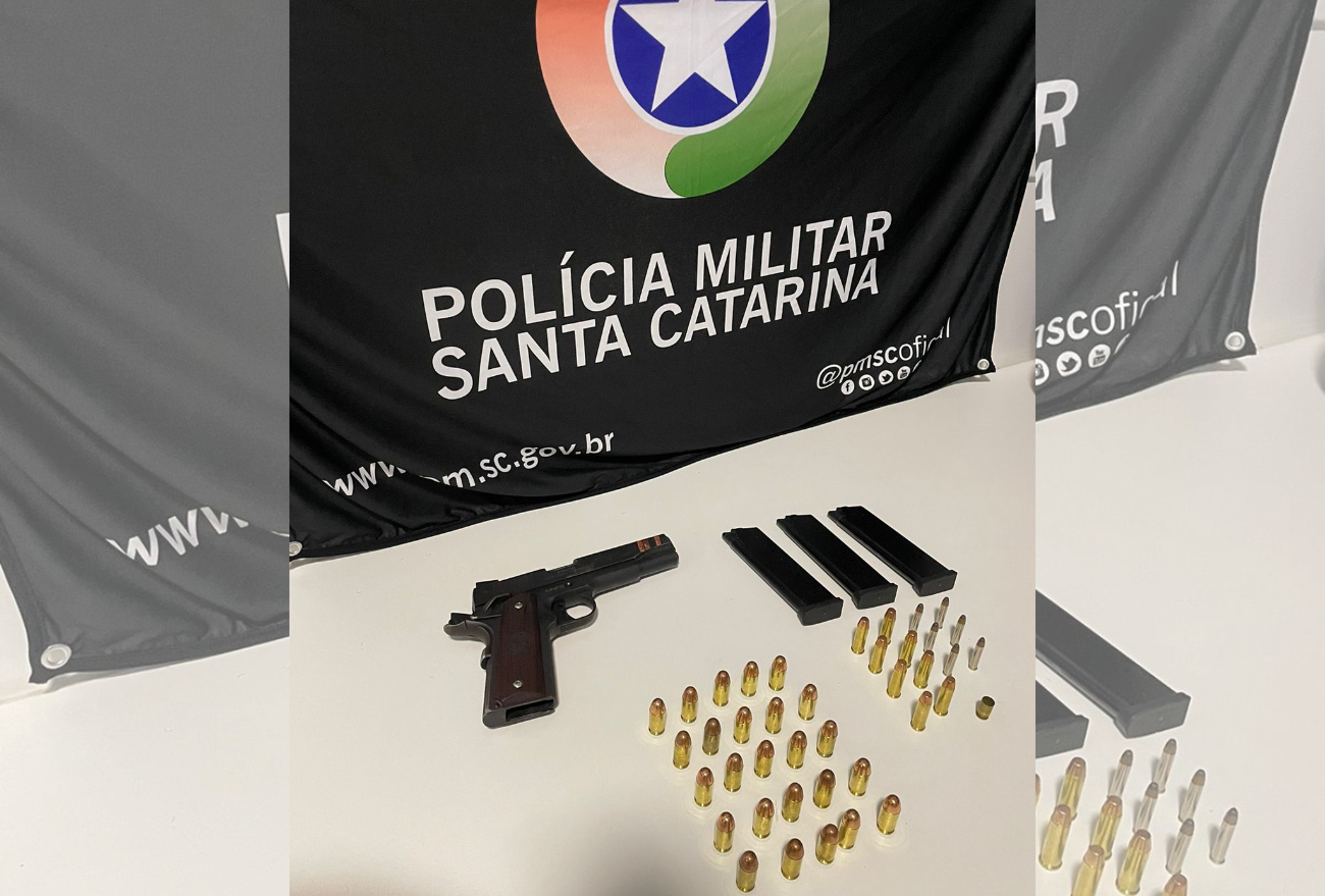 Homem é detido por porte ilegal de arma de fogo e munições de uso restrito