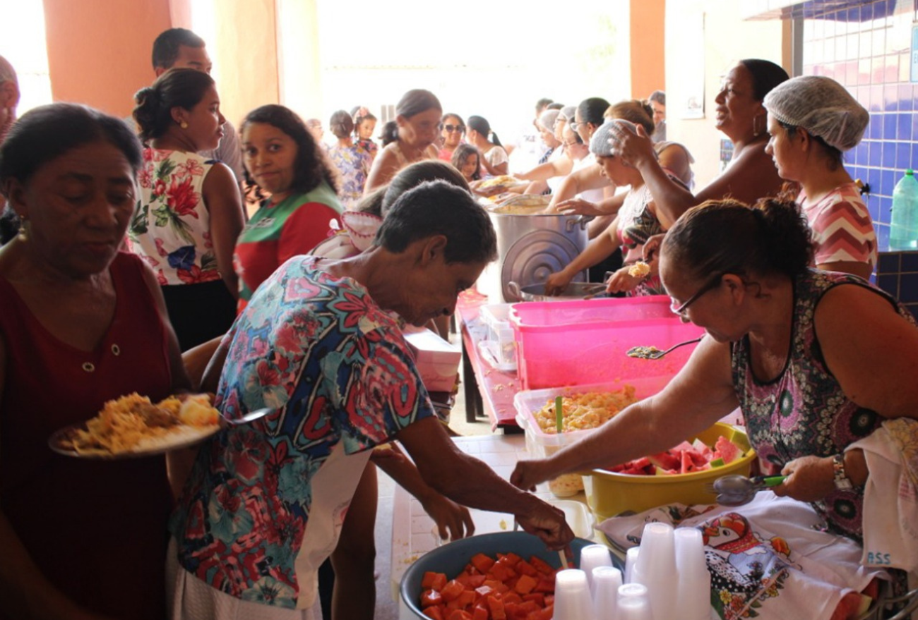 Comunidade do Bairro Castelo Branco promove almoço comunitário