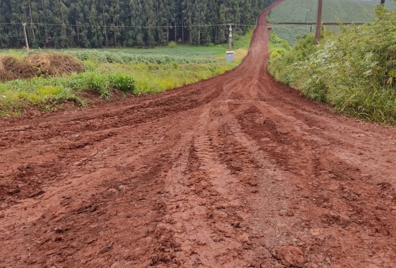 Após forte chuva, transporte escolar não consegue passar em estradas do interior de Xanxerê