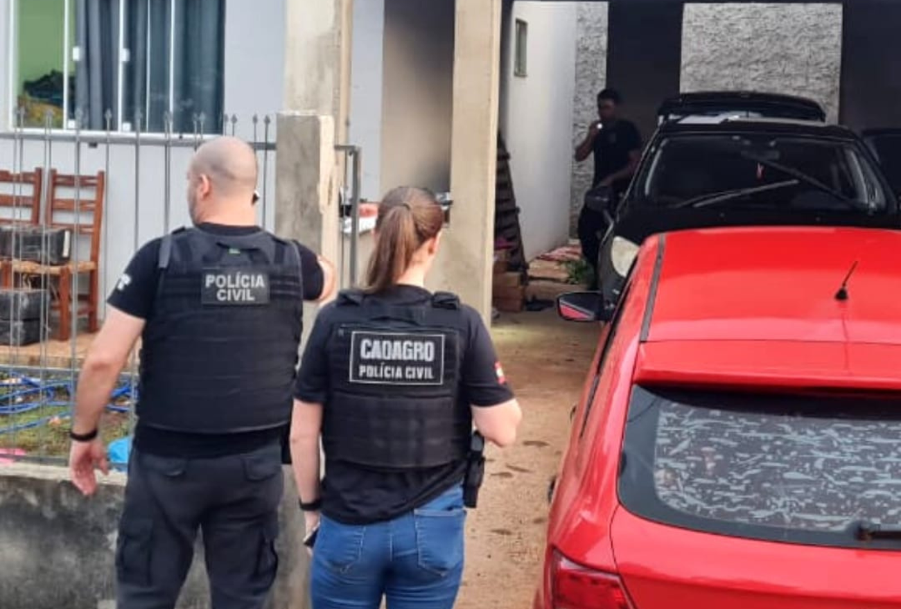 Polícia Civil deflagra operação, prende quatro pessoas e apreende mais de 200kg de drogas