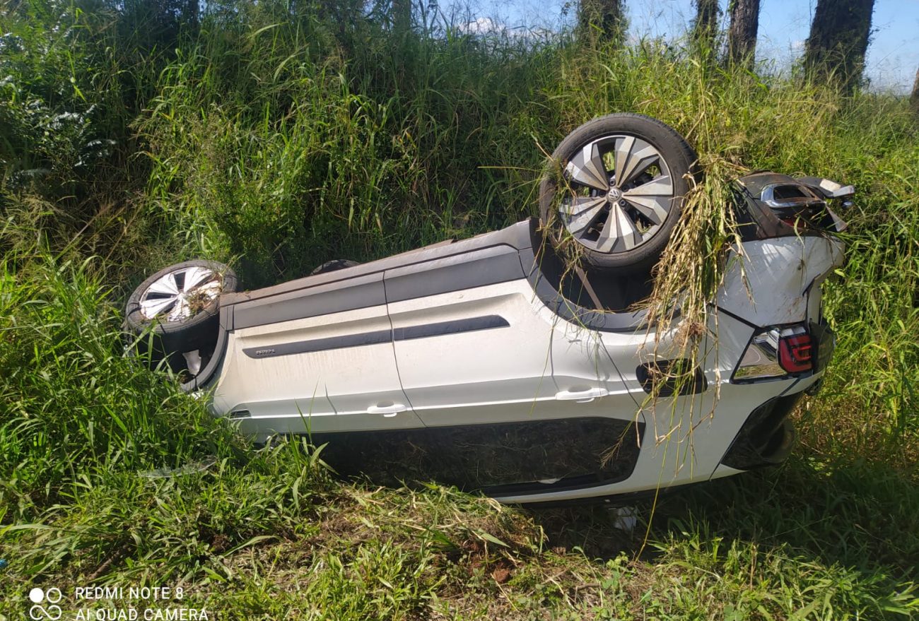 Fotos: três carros se envolvem em acidente na BR-282, em Xanxerê