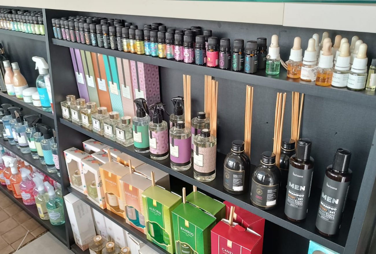 Aromatizantes e essências para o seu ambiente ficar perfumado você encontra no Mercado da Limpeza Wustro e Wustro