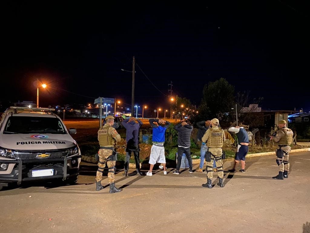 PPT apreende pela quarta vez adolescentes por tráfico de drogas no bairro Vila União, em Xanxerê 