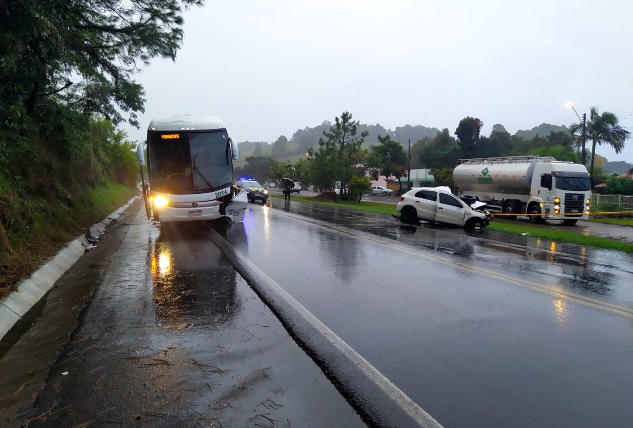 Colisão frontal deixa vítima fatal na BR-282