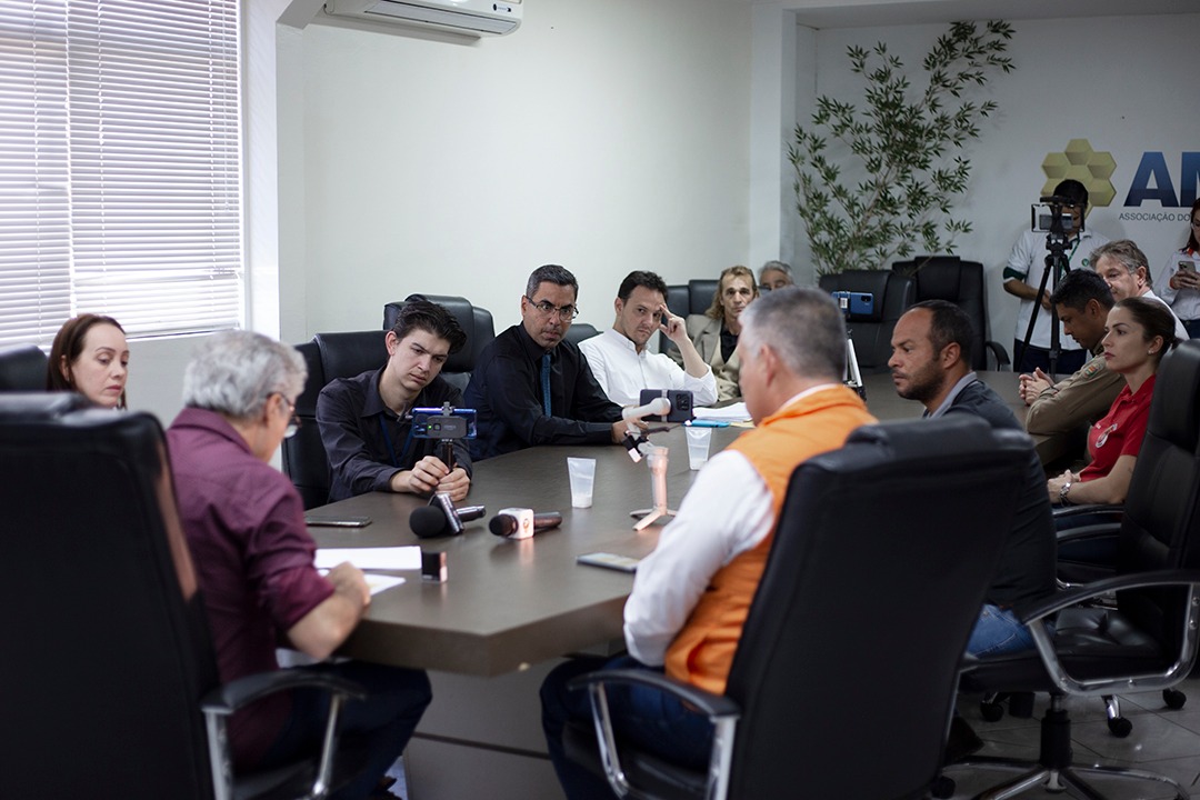 Coletiva de Imprensa e Assembleia de Prefeitos apresentam relatório e metas do Comitê de Segurança nas Escolas