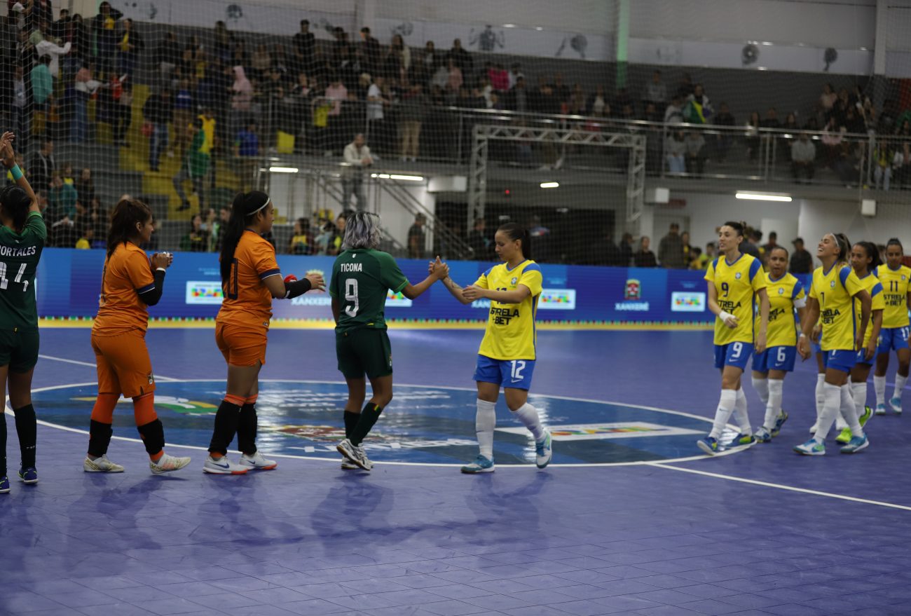 Brasil estreia com vitória nos jogos internacionais de futsal