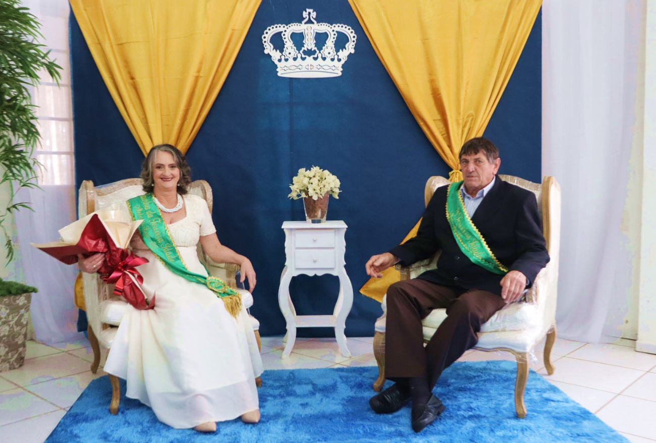 Fotos: Abelardo Luz elege casal Rei e Rainha da Terceira Idade em tarde de festa e confraternização