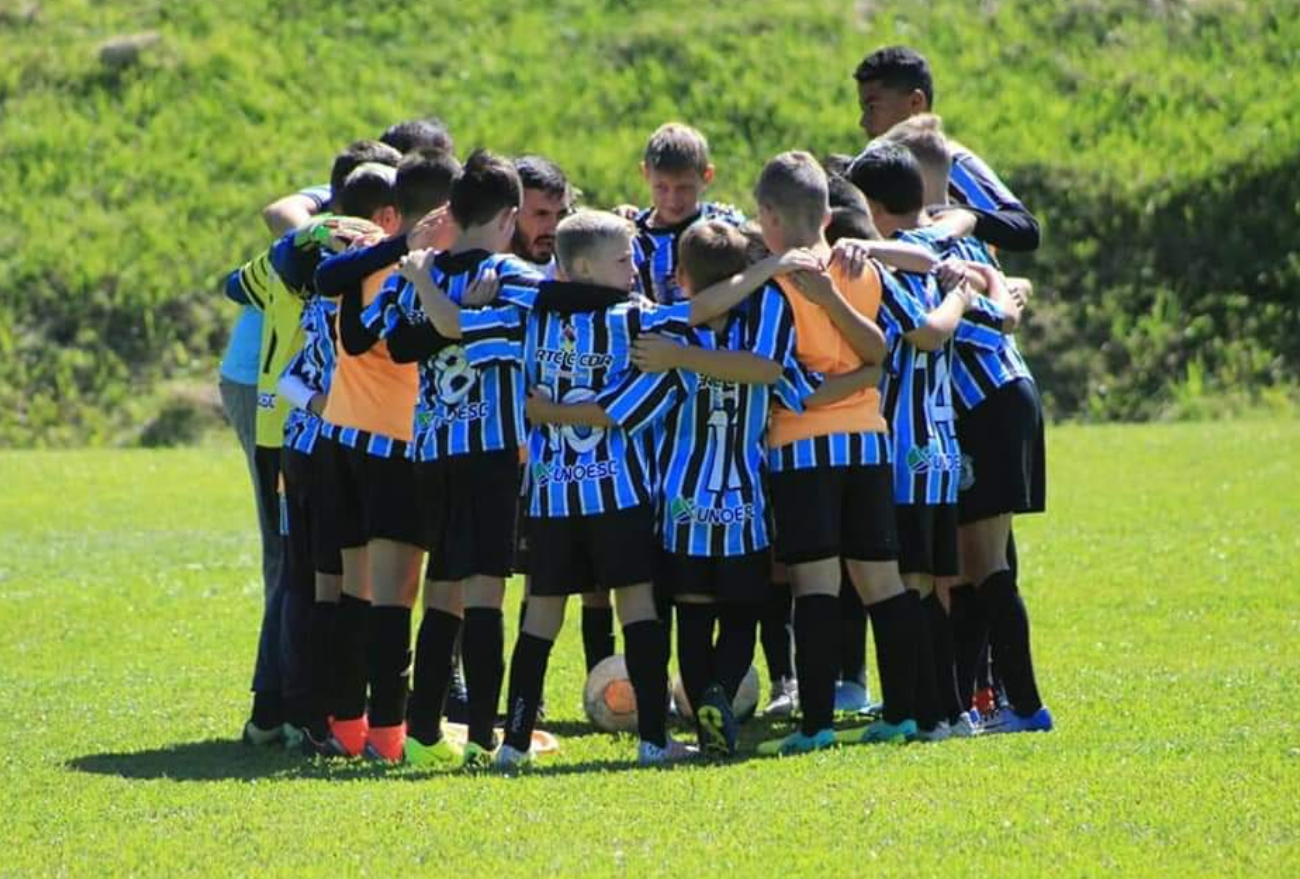 Rifa solidária promove viagem dos atletas da Escola Grêmio Xanxerê/Bom Jesus a Porto Alegre – RS