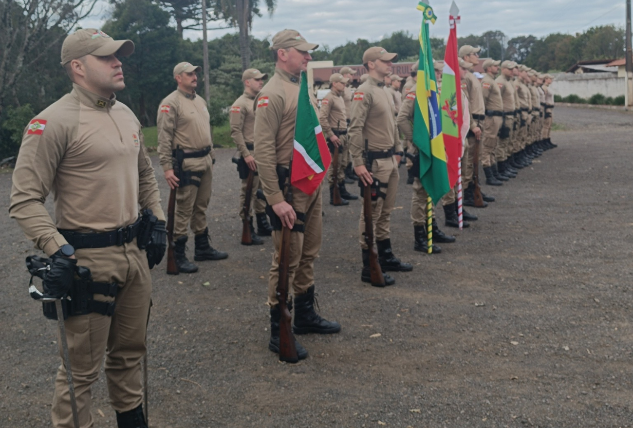 Fotos: formatura de Curso do Habilitação de Cabos é realizado pelo 30° Batalhão da Policia Militar