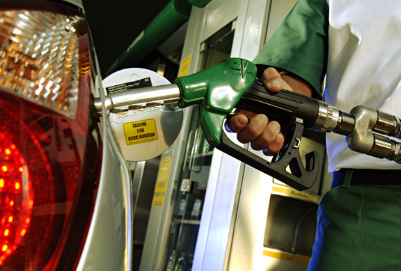 Petrobras anuncia aumento no preço da gasolina e do diesel a partir dessa quarta-feira (16)