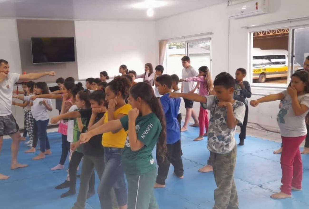 30º BPM de Xanxerê realiza projeto de incentivo ao esporte, em Ouro Verde