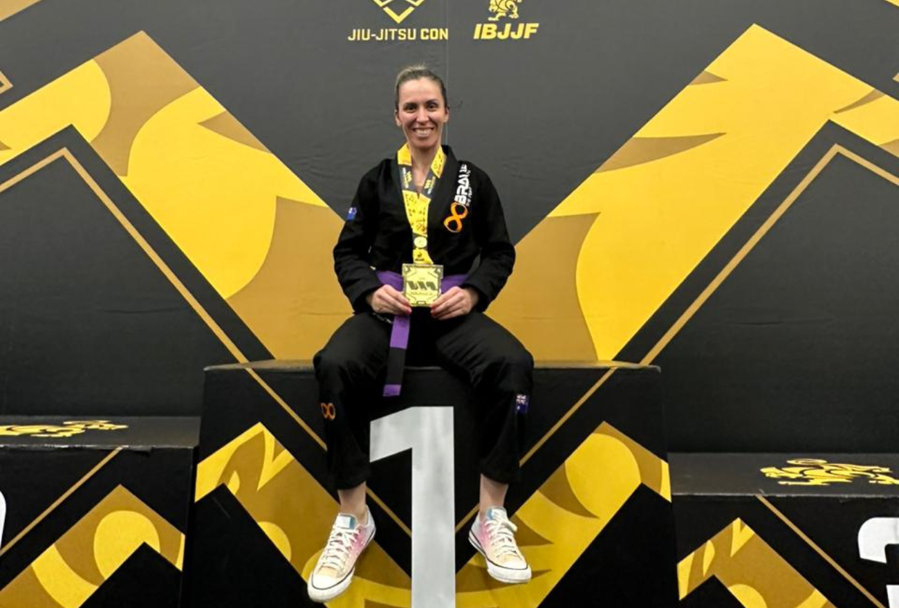 “Ainda não caiu a ficha da conquista” diz atleta xanxerense campeã mundial de Jiu-Jitsu