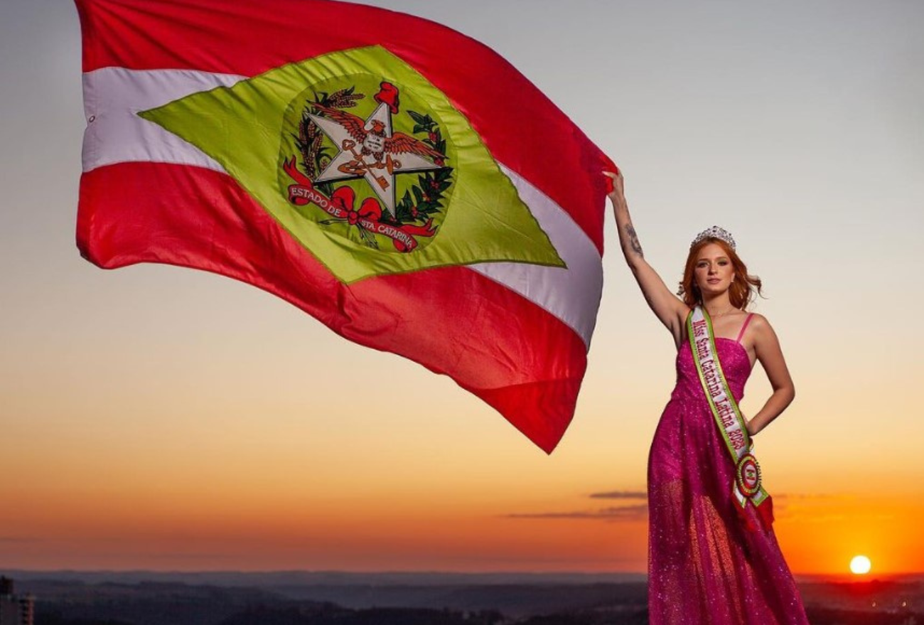 Miss Latina Santa Catarina 2023, Esthela Larionoff, presente em Xanxerê